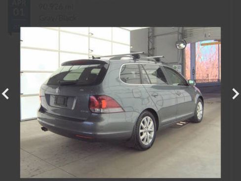Used 2013 Volkswagen Jetta SE FWD image 2