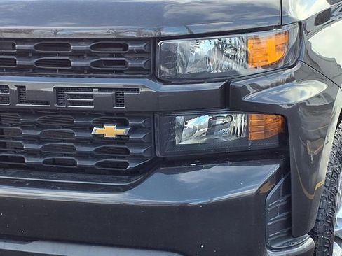 Used 2021 Chevrolet Silverado 1500 Custom image 23