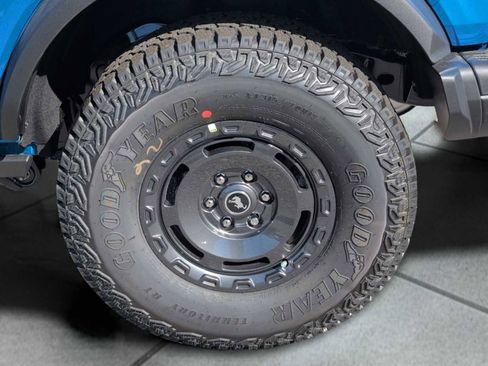 New 2025 Ford Bronco Badlands w/ Sasquatch Package image 17