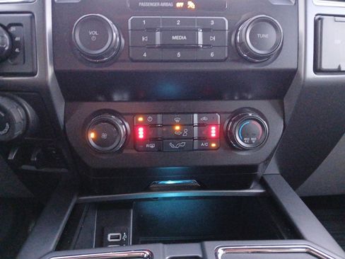 Used 2020 Ford F150 XLT w/ Equipment Group 302A Luxury image 45