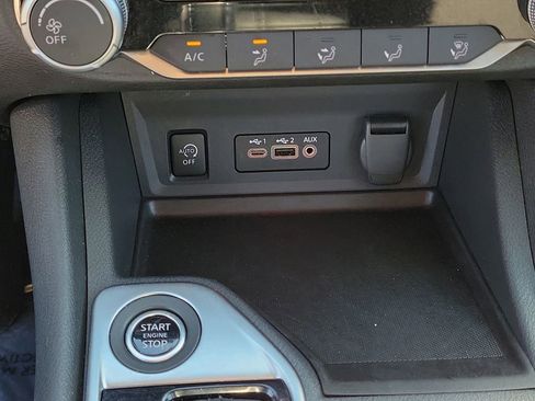 Used 2025 Nissan Sentra SV FWD image 23