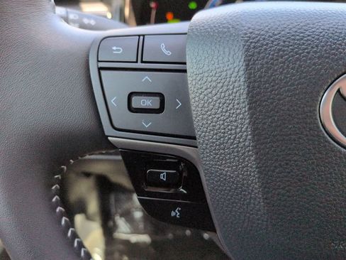 Used 2026 Toyota Camry SE FWD image 22