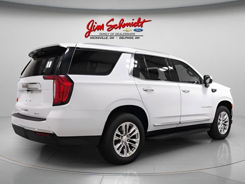 Used 2024 GMC Yukon SLT AWD/4WD image 6