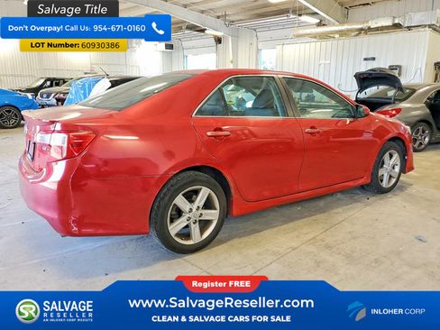 Used 2012 Toyota Camry SE FWD image 4