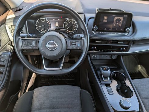 Used 2023 Nissan Rogue SV AWD/4WD image 19