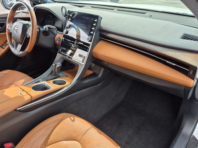 Used 2022 Toyota Avalon Limited w/ Advanced Safety Package FWD image 30
