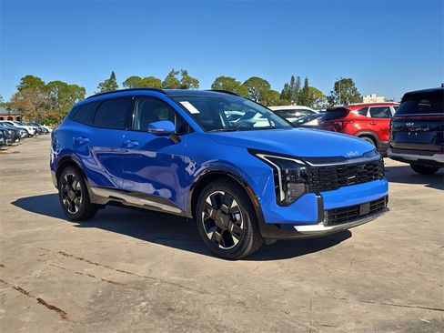 New 2026 Kia Sportage SX image 2