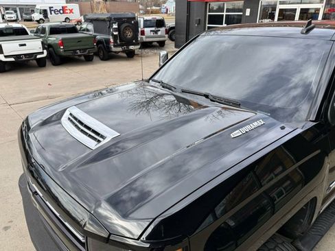 Used 2019 Chevrolet Silverado 2500 LTZ w/ Duramax Plus Package image 11