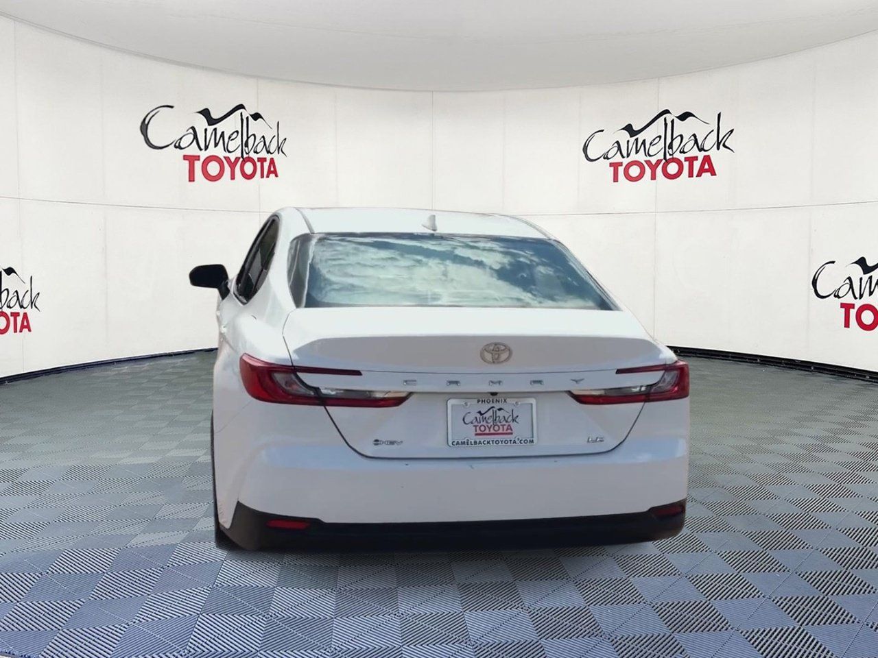 Used 2025 Toyota Camry LE FWD image 3