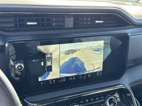 Used 2024 GMC Sierra 1500 AT4 w/ Technology Package image 19