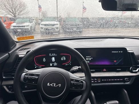 Used 2023 Kia Sportage X-Line w/ X-Line Premium Package AWD/4WD image 16