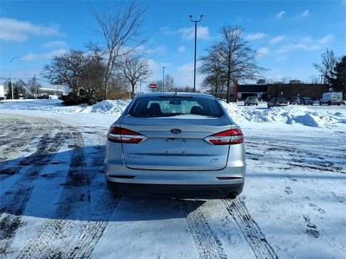 Certified 2020 Ford Fusion SE image 7