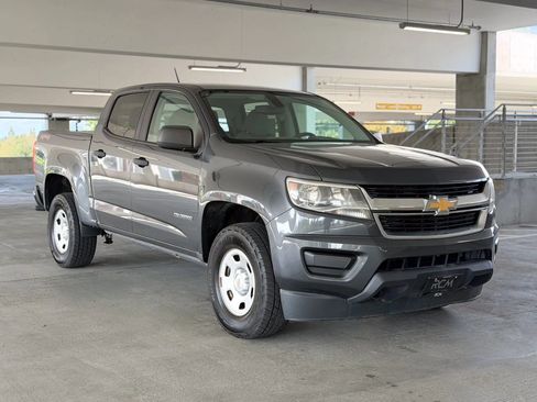 Used 2017 Chevrolet Colorado W/T AWD/4WD image 3