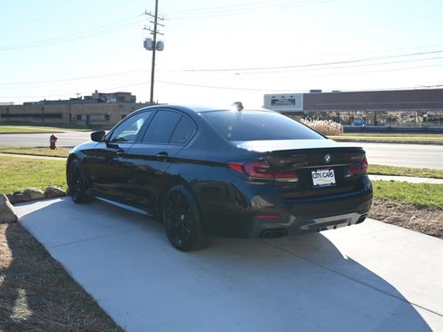 Used 2022 BMW M550i xDrive w/ Premium Package image 7