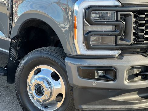 Used 2023 Ford F350 Platinum AWD/4WD image 30