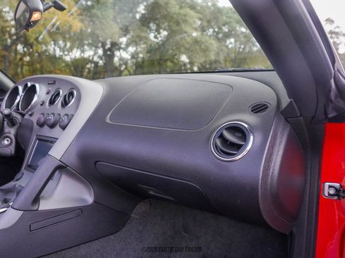 Used 2006 Pontiac Solstice Convertible w/ Premium Package image 41