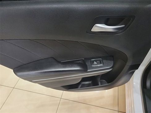 Used 2023 Dodge Charger SXT image 9