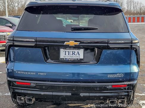 New 2026 Chevrolet Traverse High Country w/ LPO, Floor Liner Package image 5