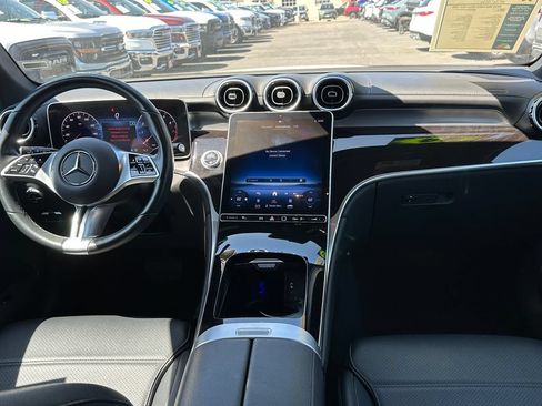 Used 2024 Mercedes-Benz GLC 300 image 19