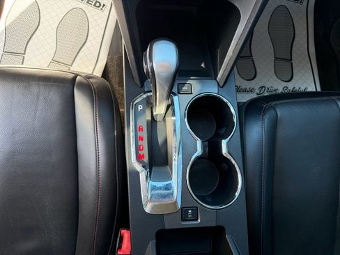 Used 2011 GMC Terrain SLT image 13