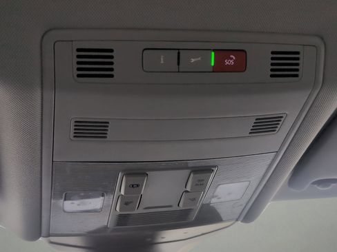 Used 2025 Volkswagen Jetta S image 26