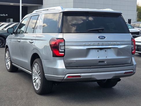 Used 2023 Ford Expedition Platinum AWD/4WD image 6