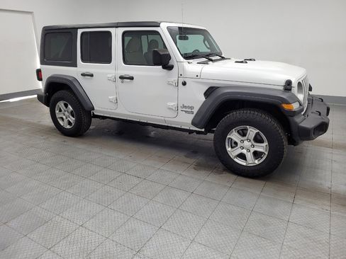 Used 2018 Jeep Wrangler Unlimited Sport AWD/4WD image 11