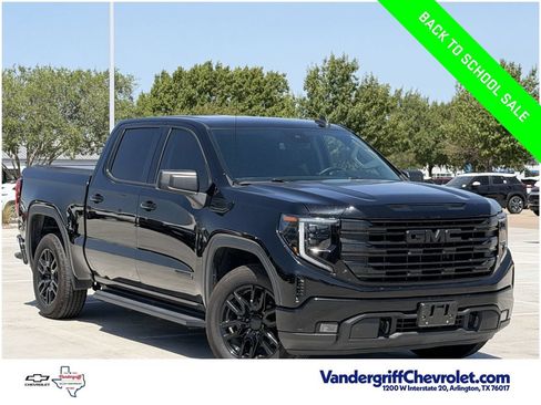 Used 2023 GMC Sierra 1500 Elevation RWD image 2