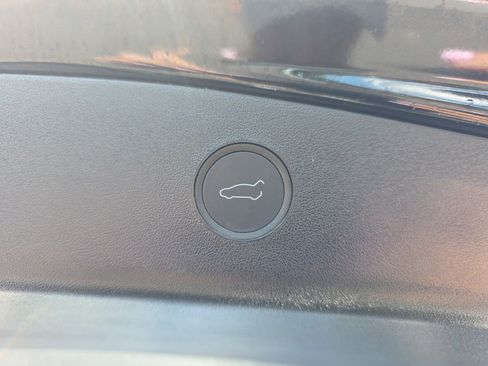 Used 2022 Tesla Model 3 RWD image 37