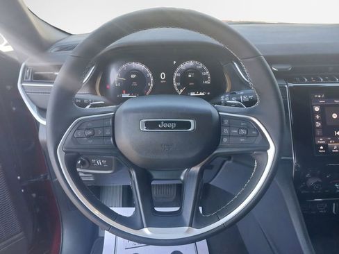 New 2025 Jeep Grand Cherokee L Altitude image 10