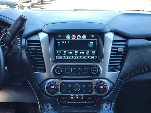Used 2019 Chevrolet Tahoe LT RWD image 14