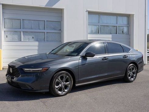 Used 2024 Honda Accord EX image 4