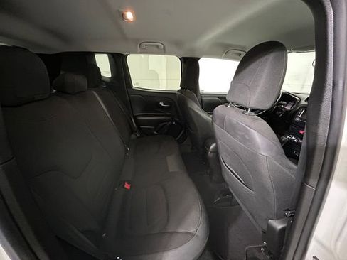 Used 2017 Jeep Renegade Altitude image 17