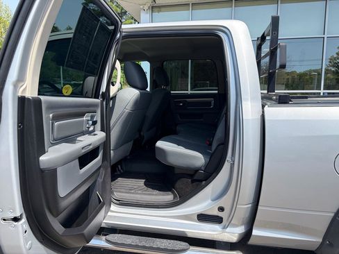 Used 2017 RAM 2500 SLT AWD/4WD image 34