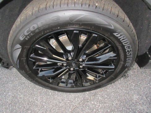 Used 2024 Ford Escape ST-Line Elite w/ Premium Technology Package AWD/4WD image 9
