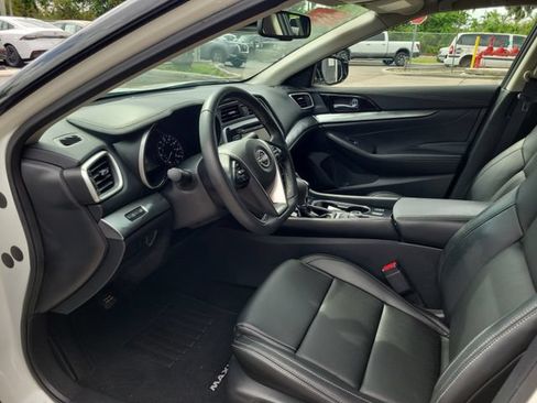 Used 2023 Nissan Maxima SV w/ Floor Mat Group FWD image 16
