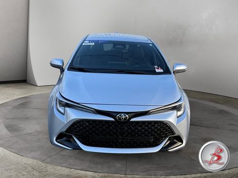 Used 2025 Toyota Corolla SE FWD image 2