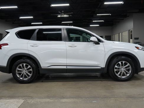 Used 2019 Hyundai Santa Fe SE FWD image 6