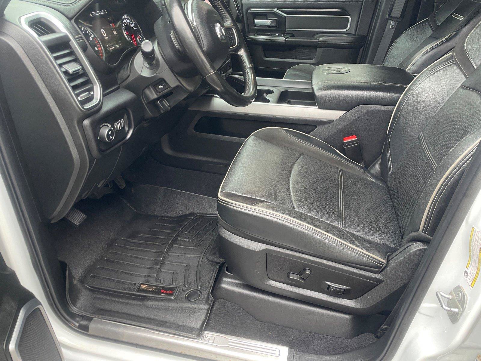 Used 2022 RAM 3500 Laramie w/ Night Edition AWD/4WD image 9
