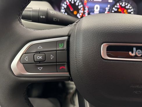 New 2026 Jeep Compass Limited image 9