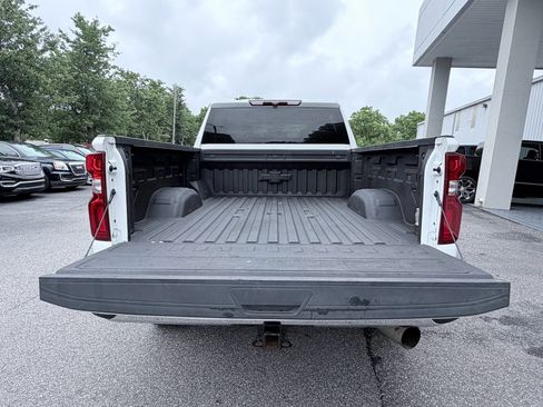 Used 2023 Chevrolet Silverado 2500 LTZ w/ Gooseneck/5TH Wheel Package AWD/4WD image 9