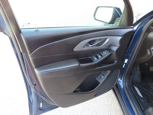 Certified 2022 Chevrolet Traverse LT w/ LPO, Floor Liner Package AWD/4WD image 23