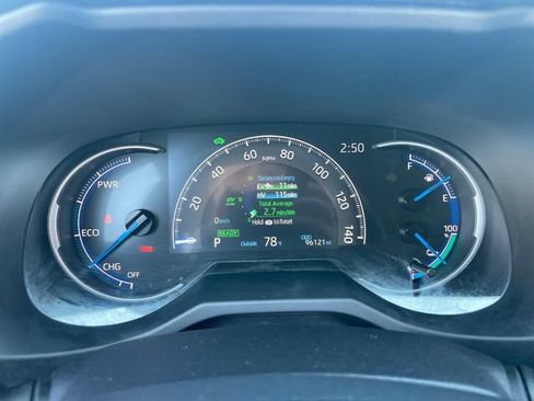 Certified 2021 Toyota RAV4 SE AWD/4WD image 9