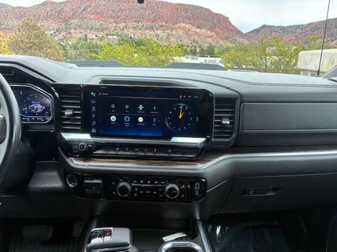 Used 2024 Chevrolet Silverado 1500 LT Trail Boss w/ Protection Package AWD/4WD image 14