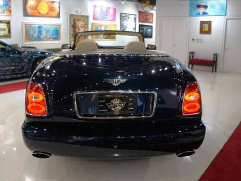 Used 2007 Bentley Azure image 10