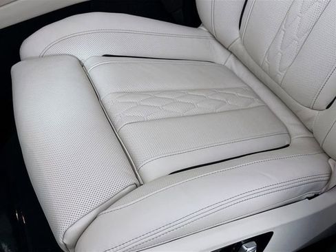 New 2026 BMW X5 xDrive50e image 20