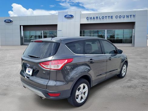 Used 2016 Ford Escape SE FWD image 4