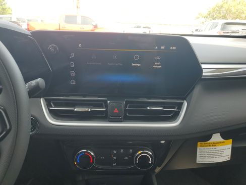 New 2026 Chevrolet TrailBlazer LT w/ Driver Confidence Package FWD image 22