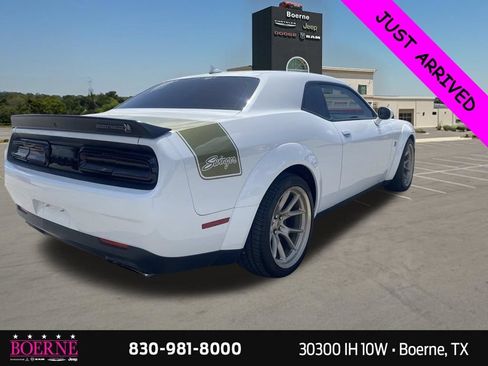 Used 2023 Dodge Challenger R/T Scat Pack RWD image 7