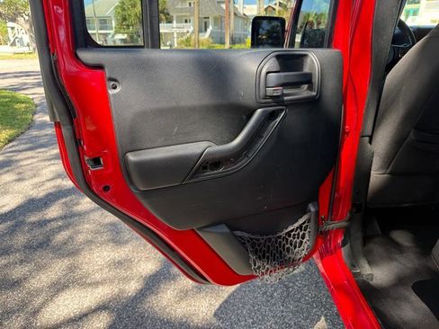 Used 2017 Jeep Wrangler Unlimited Sport w/ Quick Order Package 24S AWD/4WD image 14
